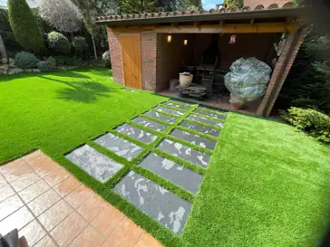 Trabajo de exterior realizado por REFEX